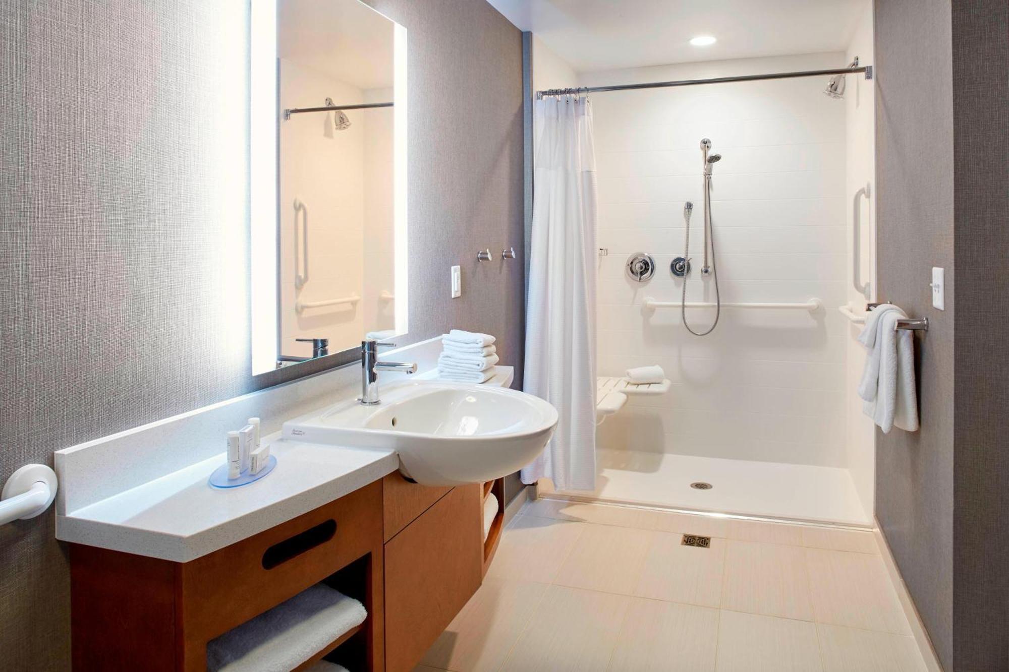 Springhill Suites By Marriott Dayton Биверкрик Экстерьер фото