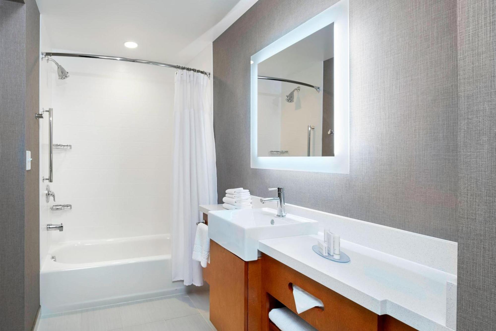 Springhill Suites By Marriott Dayton Биверкрик Экстерьер фото