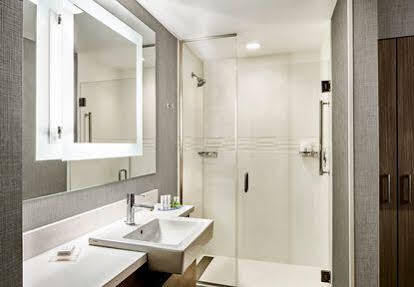 Springhill Suites By Marriott Dayton Биверкрик Экстерьер фото